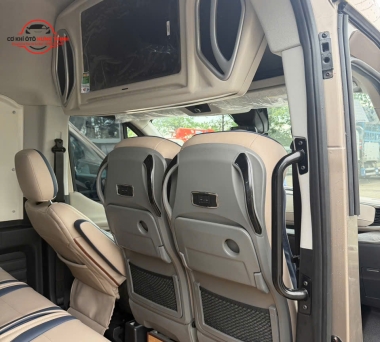 Lắp đặt khoang để hành lí dưới ghế