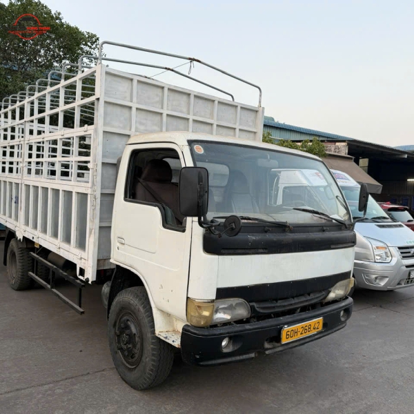 Xe ôtô tải tập lái hoán cải tạo thành xe ôtô tải mui bạt